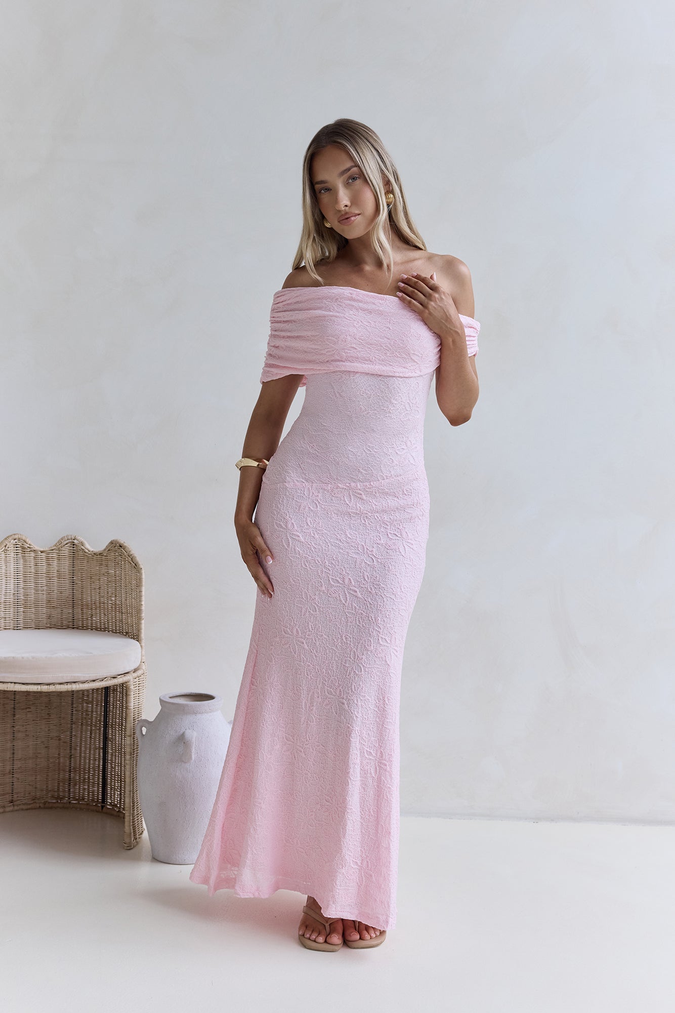 Sea And Selfies Schulterfreies Maxi-Kleid