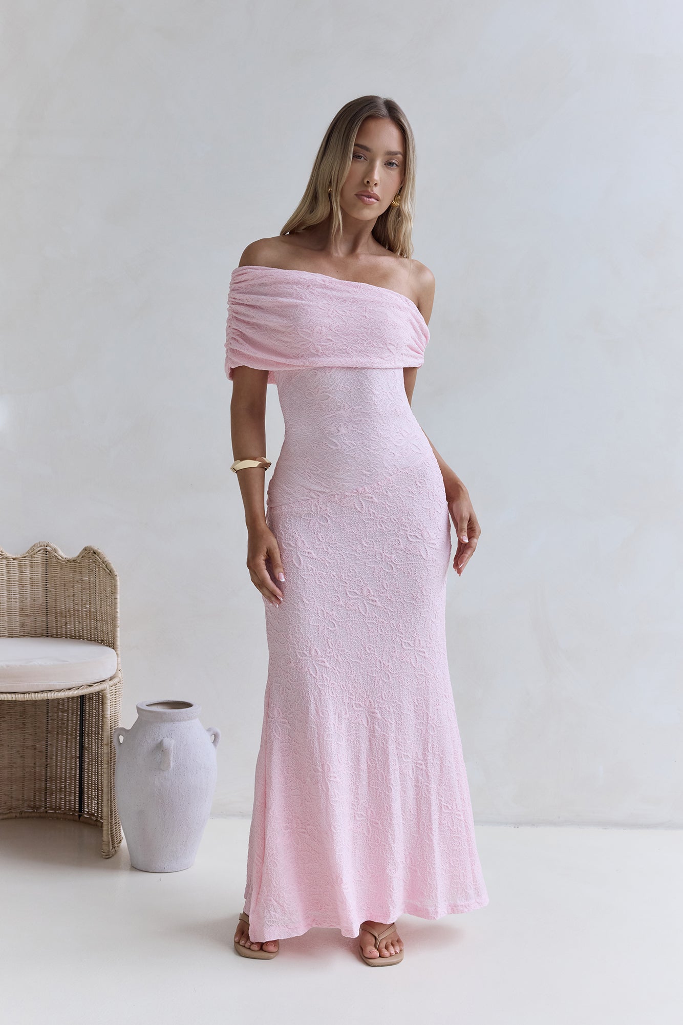 Sea And Selfies Schulterfreies Maxi-Kleid