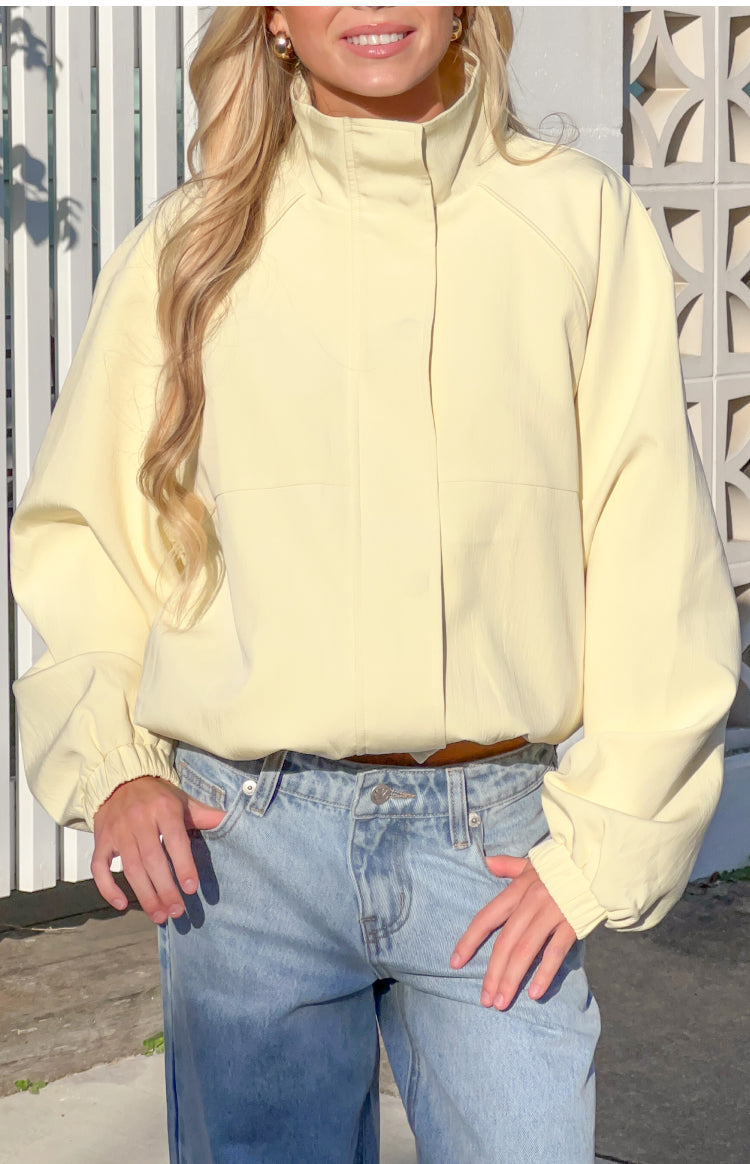 Sportjacke mit Trichterkragen