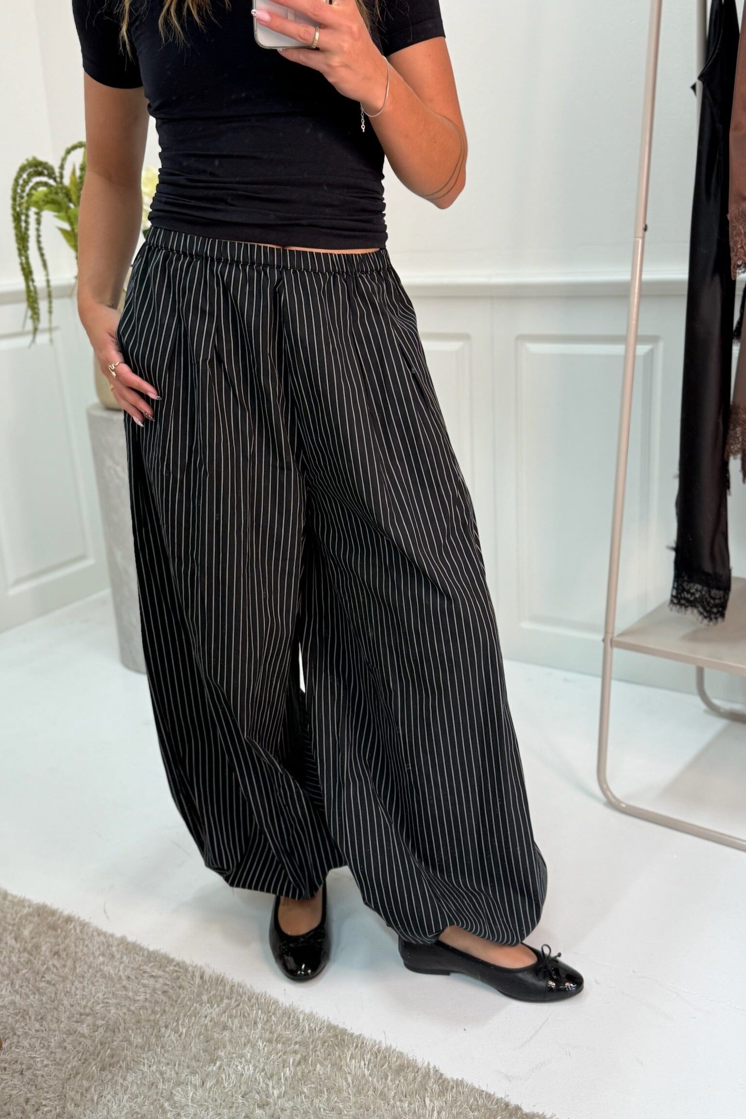 Ballonhose mit Streifen und hohem Bund