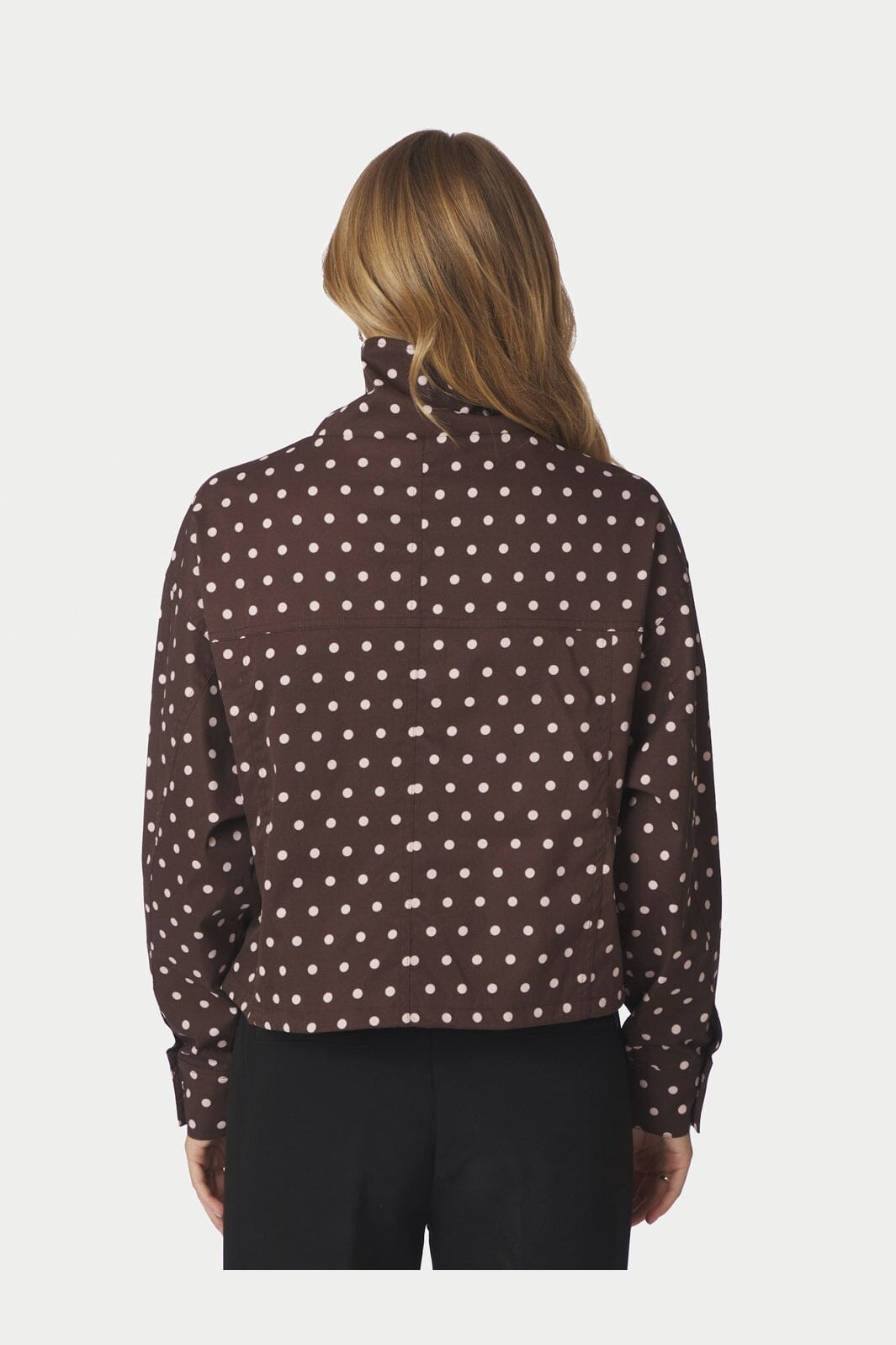 Jacke Callisa mit Punkten und Stehkragen