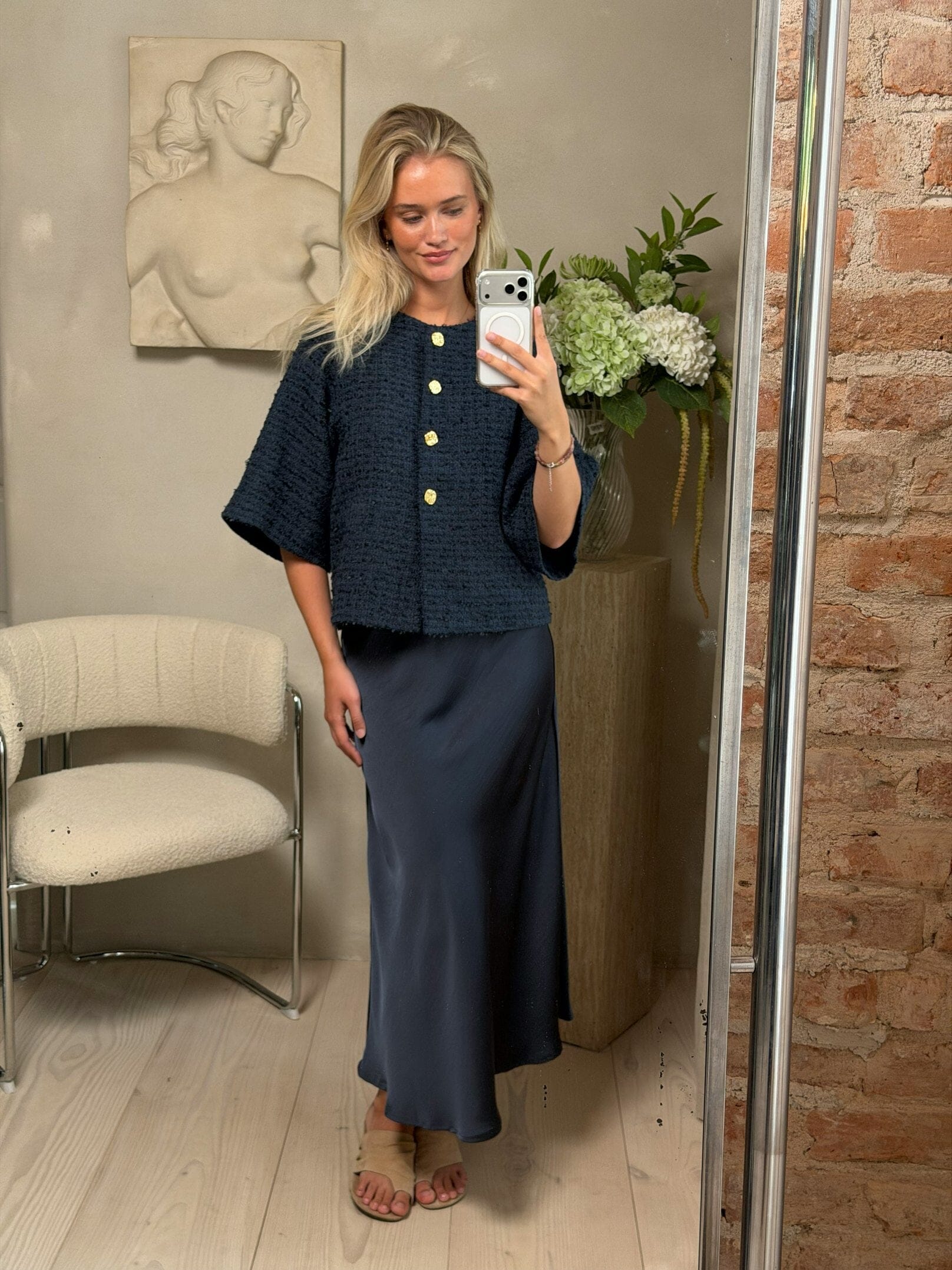 Bouclé-Jacke Rosella mit goldfarbenen Knöpfen