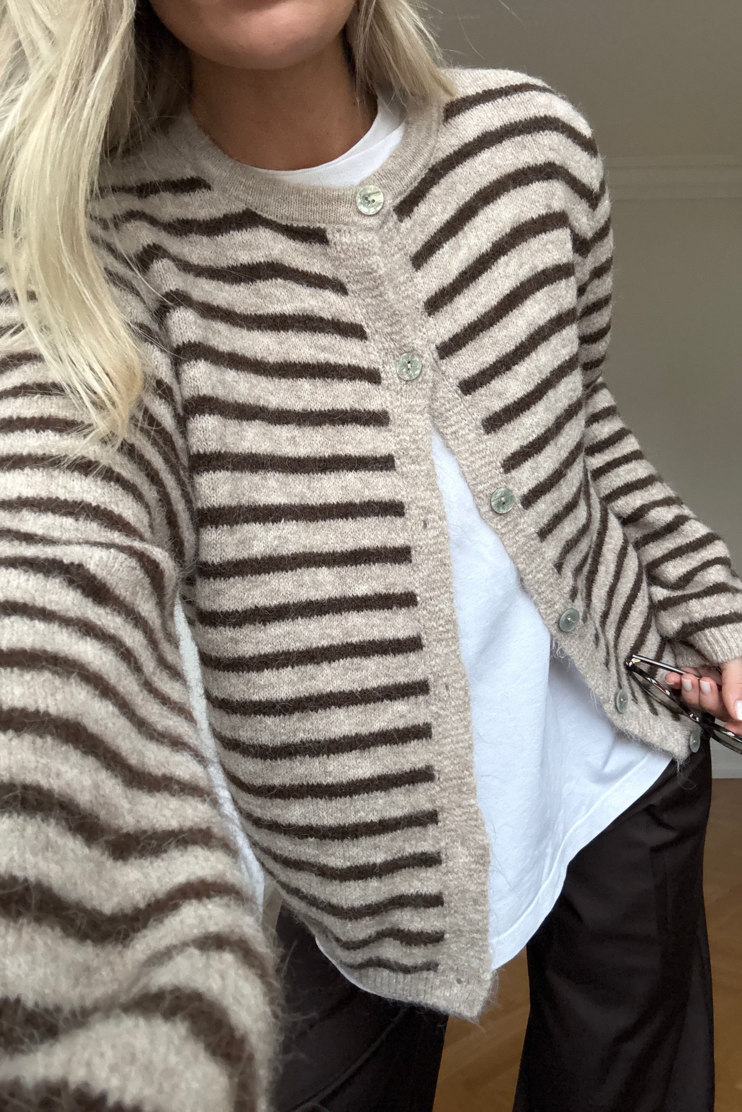Strickjacke Mertice mit Streifen