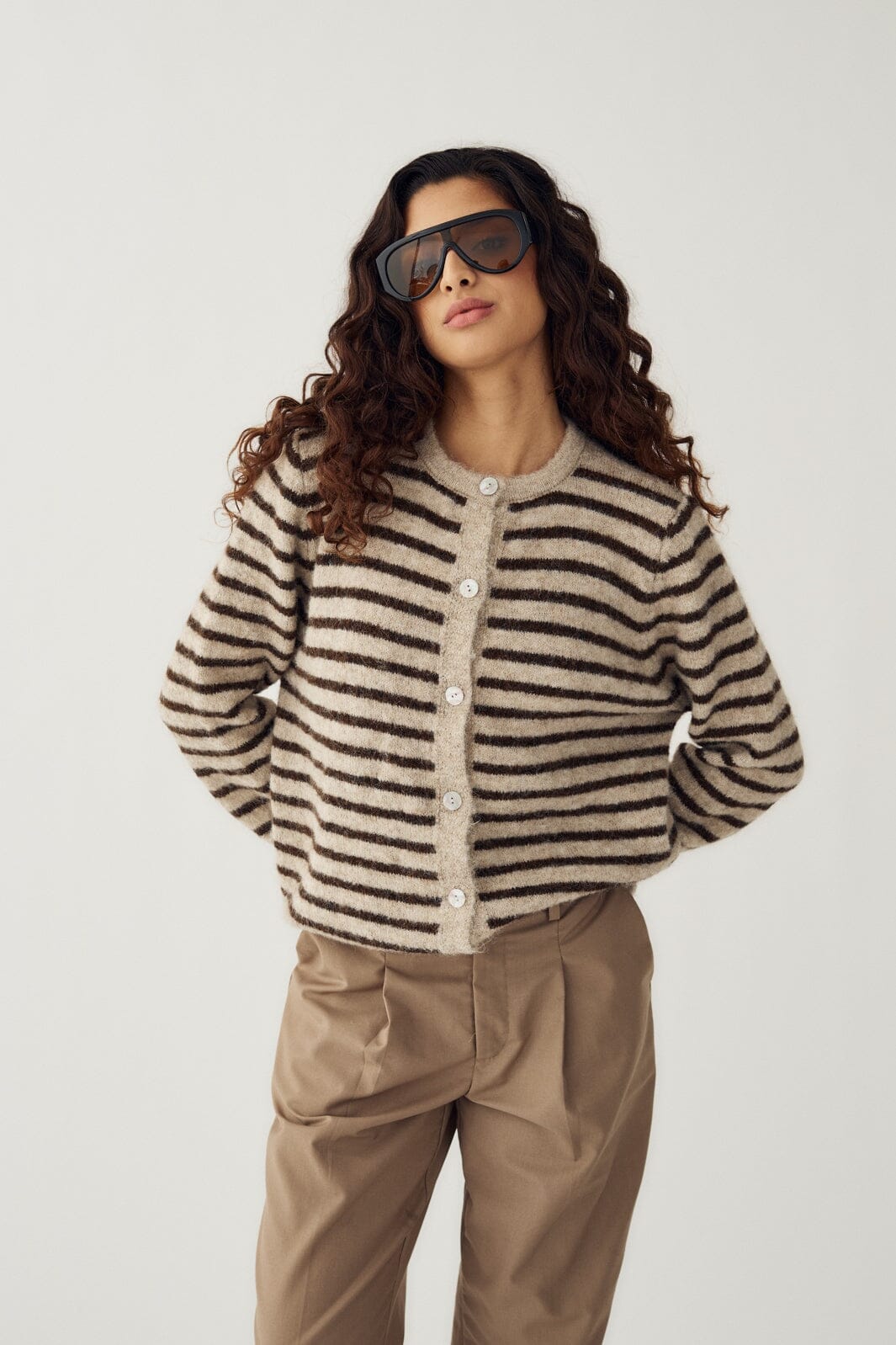 Strickjacke Mertice mit Streifen