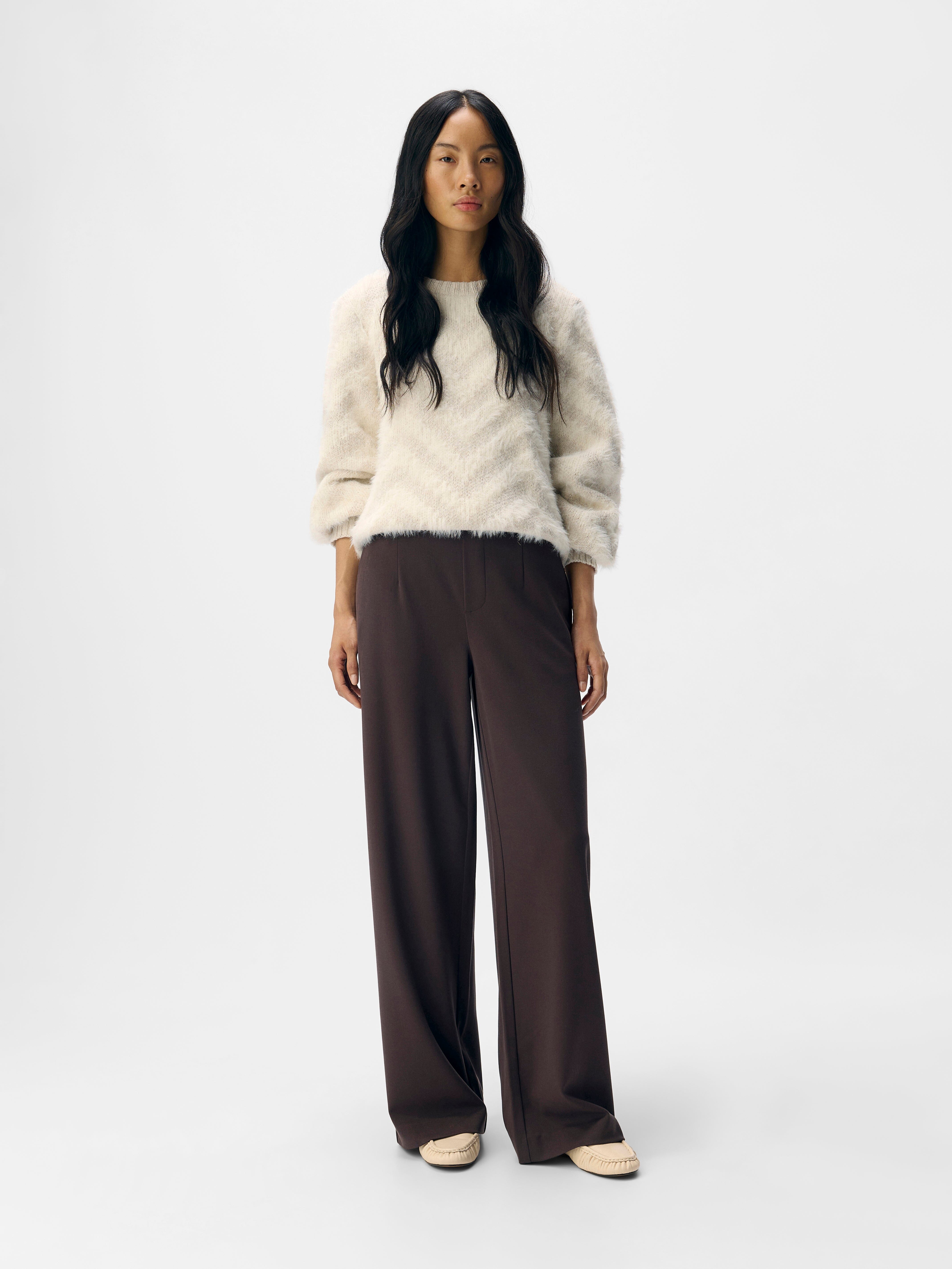 Stoffhose Lisa mit Nadelstreifen und weitem Bein